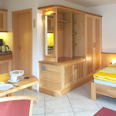 1 Lili Marleen Apartment Prerow